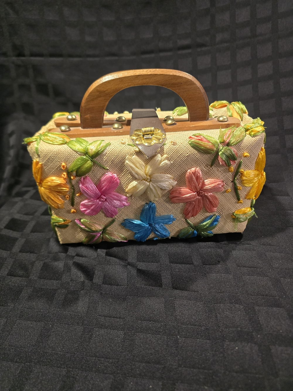 Vintage Raffia & Wood Box Purse.